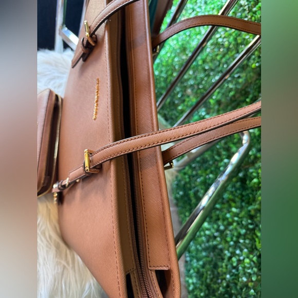 New Michael Kors MK Leather Tote Jet Set Extra Large Travel Tan+matching wallet - Picture 12 of 12